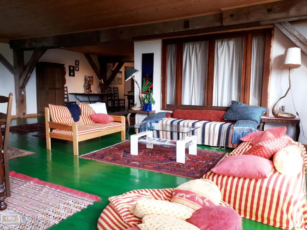 Chambres D'Hotes La Noyeraie Izeron Exterior foto